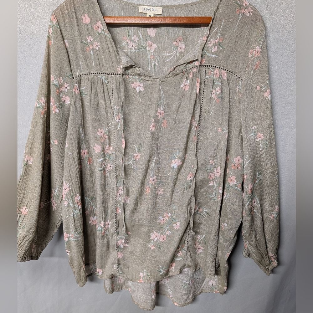 Elegant Floral Blouse in Taupe With Pink Flowers Size 2X